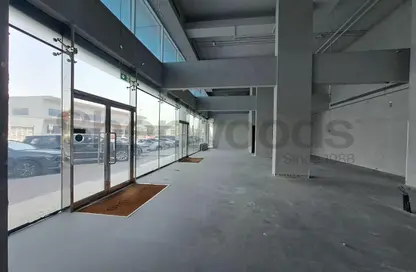 Retail - Studio - 4 Bathrooms for rent in Al Joud Centre - Al Quoz - Dubai