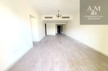Apartment - 3 Bedrooms - 3 Bathrooms for rent in Muweileh Community - Muwaileh Commercial - Sharjah