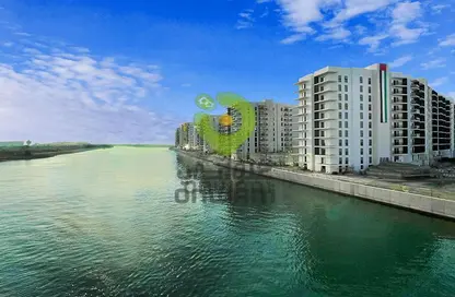 Apartment - 3 Bedrooms - 4 Bathrooms for sale in Waters Edge - Yas Island - Abu Dhabi