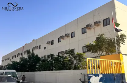 سكن عمال - استوديو - 8 حمامات للبيع في مارينا أم القيوين - أم القيوين