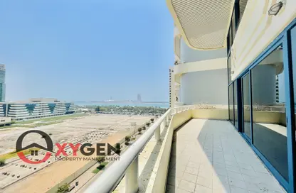 دوبلكس - 3 غرف نوم - 4 حمامات للايجار في برج شاهين - الخالدية - أبوظبي