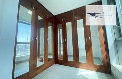 شقة - 4 غرف نوم - 4 حمامات للايجار في برج السلام - منطقة النادي السياحي - أبوظبي