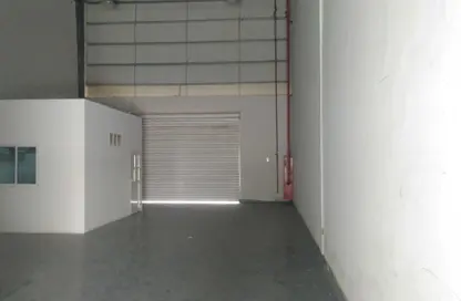 Warehouse - Studio - 1 Bathroom for rent in Al Khawaneej - Dubai