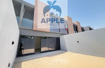 Townhouse - 2 Bedrooms - 4 Bathrooms for rent in Robinia - Masaar - Tilal City - Sharjah