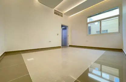 Apartment - Studio - 1 Bathroom for rent in Al Mushrif - Abu Dhabi