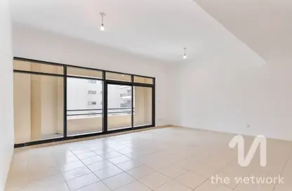 Apartment - 3 Bedrooms - 2 Bathrooms for rent in The Views 2 - The Views - Dubai