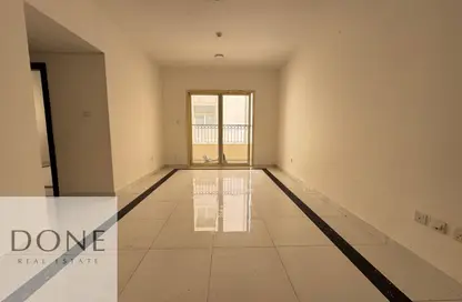 Apartment - 3 Bedrooms - 3 Bathrooms for rent in SG Muwaileh Building - Muwaileh - Sharjah