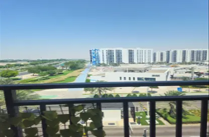 Apartment - 3 Bedrooms - 4 Bathrooms for rent in Waters Edge - Yas Island - Abu Dhabi