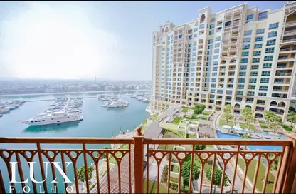 Balcony image for: Apartment - 2 Bedrooms - 3 Bathrooms for rent in Marina Residences 1 - Marina Residences - Palm Jumeirah - Dubai, Image 1