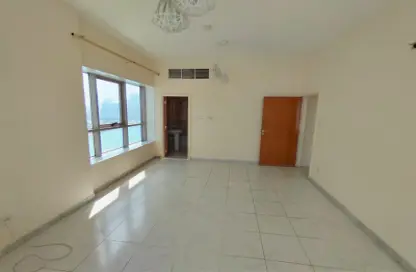 Empty Room image for: Apartment - 3 Bedrooms - 4 Bathrooms for rent in Al Ferasa Tower - Al Majaz 1 - Al Majaz - Sharjah, Image 1