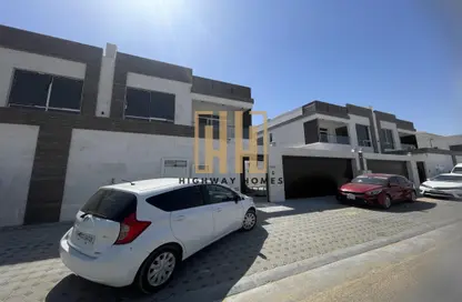 Villa - 5 Bedrooms - 7+ Bathrooms for rent in Hoshi 1 - Hoshi - Al Badie - Sharjah