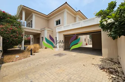 Villa - 5 Bedrooms - 6 Bathrooms for rent in Jumeirah 3 Villas - Jumeirah 3 - Jumeirah - Dubai