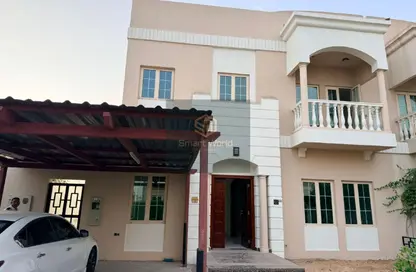 Villa - 5 Bedrooms - 5 Bathrooms for rent in Al Garhoud - Dubai