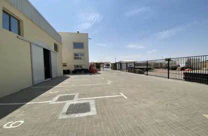 مستودع - استوديو - 1 حمام للايجار في وادي العين 1 - النود - العين
