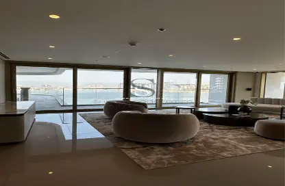 Apartment - 1 Bedroom - 1 Bathroom for sale in Grand Bleu Tower 2 - EMAAR Beachfront - Dubai Harbour - Dubai
