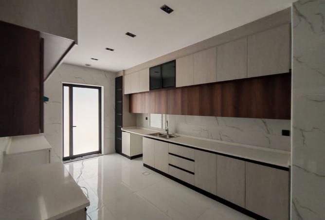 15681948 - صورة العقار 3