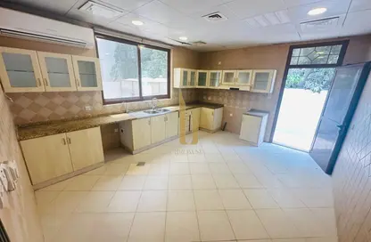 Villa - 4 Bedrooms - 4 Bathrooms for rent in Jumeirah 3 Villas - Jumeirah 3 - Jumeirah - Dubai