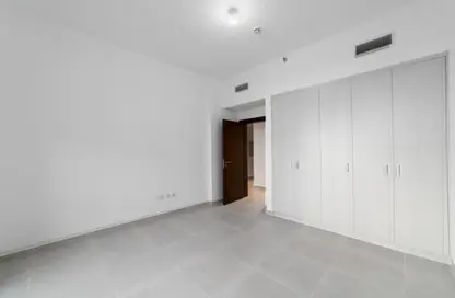 Empty Room image for: Apartment - 2 Bedrooms - 2 Bathrooms for rent in Bloom Marina - Al Bateen - Abu Dhabi, Image 1