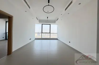 شقة - غرفة نوم - 2 حمامات للايجار في برج لا بلاج - الممزر - الشارقة - الشارقة