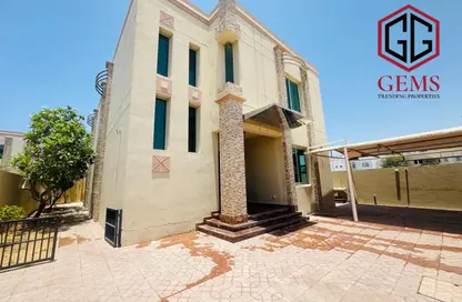 Villa - 5 Bedrooms - 6 Bathrooms for rent in Al Manara - Dubai
