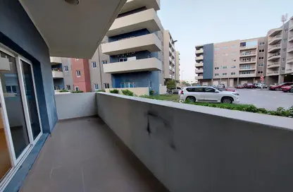 Apartment - 3 Bedrooms - 4 Bathrooms for sale in Tower 13 - Al Reef Downtown - Al Reef - Abu Dhabi