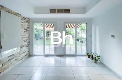 Villa - 3 Bedrooms - 3 Bathrooms for rent in Springs 11 - The Springs - Dubai