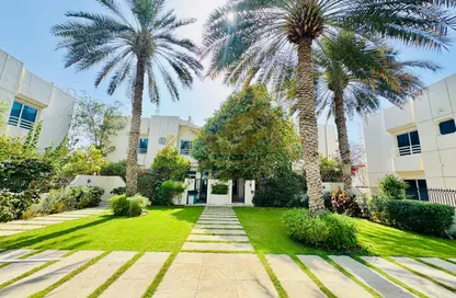 Apartment - 4 Bedrooms - 6 Bathrooms for rent in Al Garhoud Villas - Al Garhoud - Dubai
