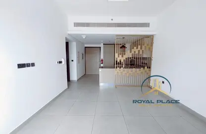 شقة - 2 غرف نوم - 2 حمامات للايجار في برج ريجيل - قرية الجميرا سركل - دبي
