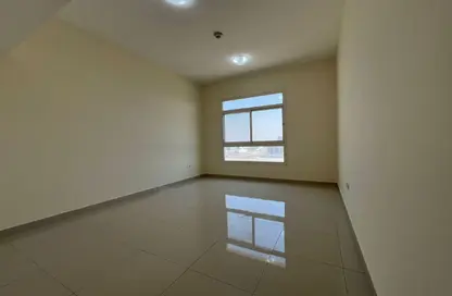 شقة - غرفة نوم - 2 حمامات للايجار في إطلالة ريزيدنس 1 - اطلاله ريزيدينس - مجمع دبي ريزيدنس - دبي