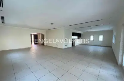 Villa - 3 Bedrooms - 4 Bathrooms for sale in Jumeirah Park Homes - Jumeirah Park - Dubai