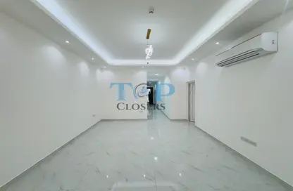 Apartment - 1 Bedroom - 2 Bathrooms for rent in Al Khrais - Al Jimi - Al Ain