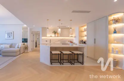 Apartment - 3 Bedrooms - 5 Bathrooms for sale in Marina Residences 4 - Marina Residences - Palm Jumeirah - Dubai