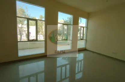 Empty Room image for: Apartment - 3 Bedrooms - 3 Bathrooms for rent in Al Mushrif - Abu Dhabi, Image 1