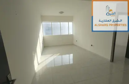 شقة - غرفة نوم - 2 حمامات للايجار في مساكن كورنيش عجمان - طريق كورنيش عجمان - عجمان