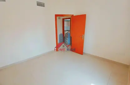 شقة - 2 غرف نوم - 2 حمامات للايجار في مجمع النهدة السكني - النهدة - الشارقة