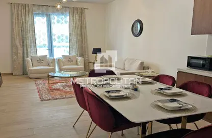 Living / Dining Room image for: Apartment - 1 Bedroom - 1 Bathroom for rent in La Rive - La Mer - Jumeirah - Dubai, Image 1