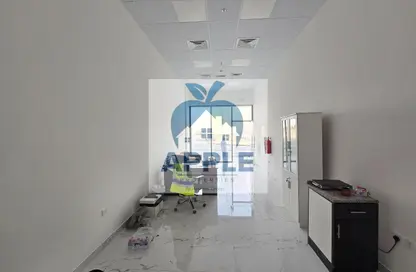 Shop - Studio - 1 Bathroom for rent in AlFalah - Muwaileh Commercial - Sharjah