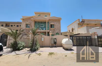 Villa - 6 Bedrooms for sale in Al Rawda - Ajman