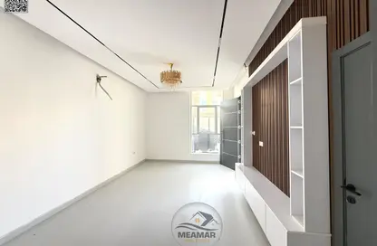 Villa - 5 Bedrooms - 7 Bathrooms for sale in Al Yasmeen 1 - Al Yasmeen - Ajman