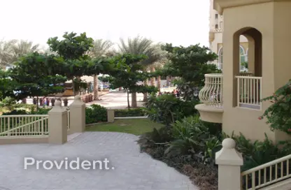 Apartment - 1 Bedroom - 2 Bathrooms for rent in Al Msalli - Shoreline Apartments - Palm Jumeirah - Dubai