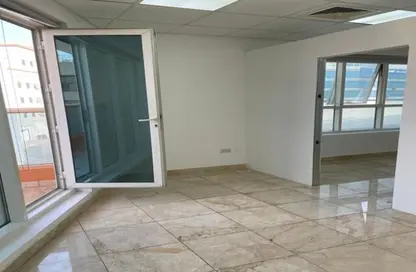 Business Centre - Studio - 1 Bathroom for rent in Al Khabisi - Deira - Dubai