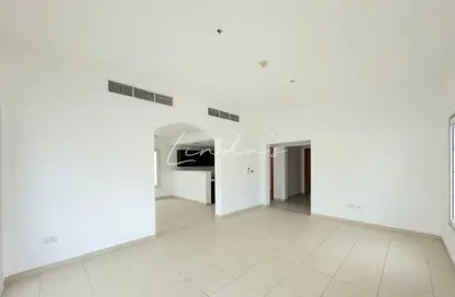 فيلا - 4 غرف نوم - 5 حمامات للايجار في منطقة 16 - قرية الجميرا سركل - دبي فيلا - 4 غرف نوم - 5 حمامات للايجار في منطقة 16 - قرية الجميرا سركل - دبي