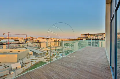 Apartment - 3 Bedrooms - 3 Bathrooms for rent in Oasis 2 - Oasis Residences - Masdar City - Abu Dhabi