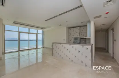 Apartment - 2 Bedrooms - 3 Bathrooms for rent in The 8 - The Crescent - Palm Jumeirah - Dubai