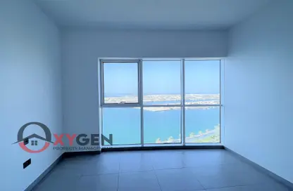 Apartment - 2 Bedrooms - 4 Bathrooms for rent in Al Reef Tower - Corniche Road - Abu Dhabi