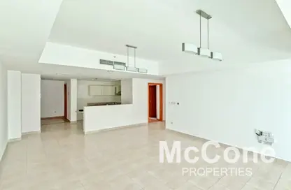 Apartment - 2 Bedrooms - 2 Bathrooms for rent in The Waves Tower A - The Waves - Dubai Marina - Dubai