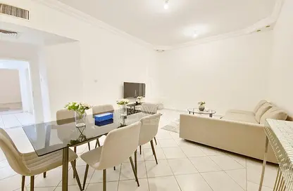 Apartment - 2 Bedrooms - 3 Bathrooms for rent in Al Maqtaa Tower 1 - Hadbat Al Zafranah - Muroor Area - Abu Dhabi