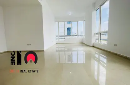 Apartment - 3 Bedrooms - 3 Bathrooms for rent in Al Reem Plaza - Electra Street - Abu Dhabi