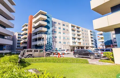 Apartment - 3 Bedrooms - 3 Bathrooms for sale in Tower 26 - Al Reef Downtown - Al Reef - Abu Dhabi