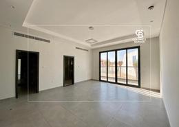 صورةغرفة فارغة لـ: تاون هاوس - 3 غرف نوم - 4 حمامات للبيع في القرية الغربية - الفرجان - دبي, صورة 1